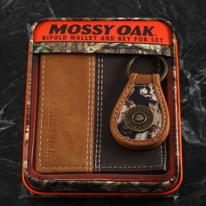 Mossy Oak Bi-Fold  Leather Wallet & Key Chain NIB